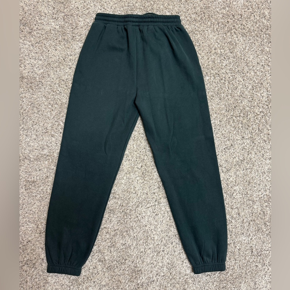 🌟NWOT🌟 White Fox Boutique Offstage Sweatpants Pine Size M - Picture 4 of 6